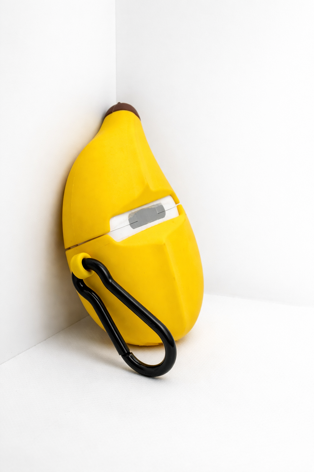 Banana-Shaped AirPods Case – Cute Silicone Cover with Keychain
