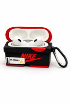 Sneaker-Shaped Wireless Airpods Case with Keychain